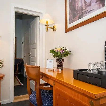 Mollehuset Hotel 2*