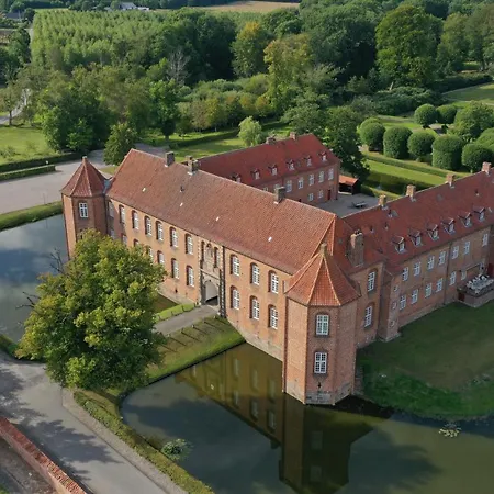 Mollehuset 2* Hadsund